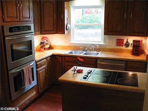 4th image of 2501 Edenbrook Dr
