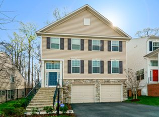 3393 Eagle Ridge Dr, Woodbridge, VA 22191