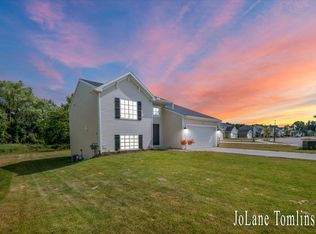 6353 Vine Leaf Dr, Allendale, MI 49401