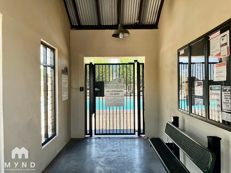 714 E Lovegrass Dr — Photo 25
