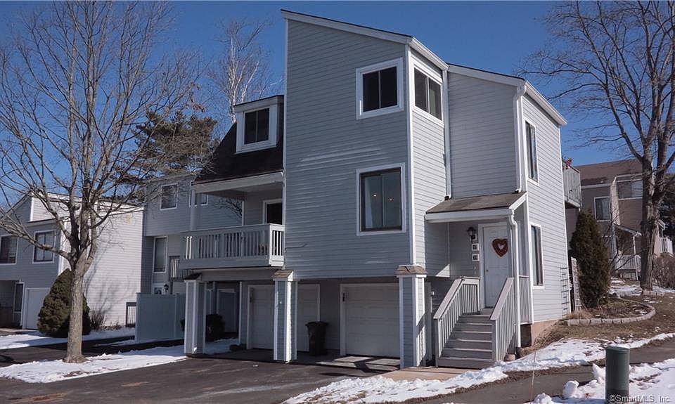 1st image of 39 Peddlers Drive #39