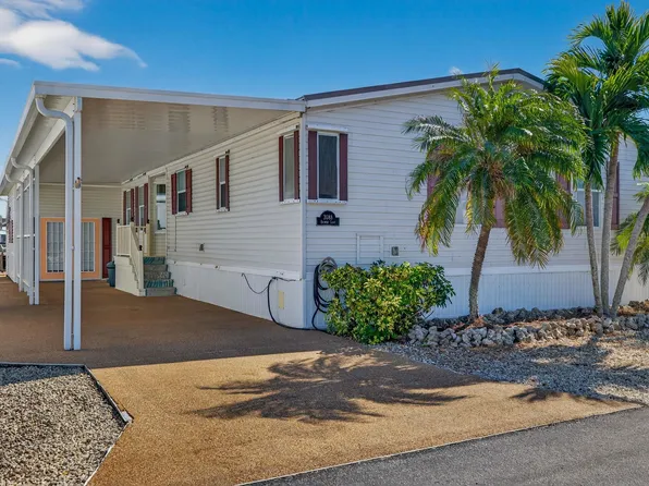 3088 Skipper Ln, Saint James City, FL 33956