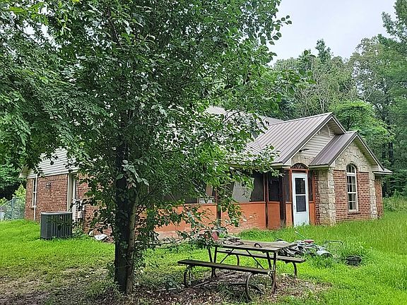 3rd image of 68 Ogden Rd