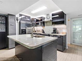 866 NE 20th Dr, Wilton Manors, FL 33305