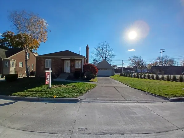 22406 Madison St, Saint Clair Shores, MI 48081