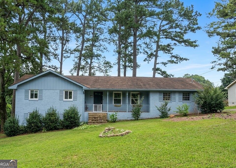 1st image of 2588 Kings Way