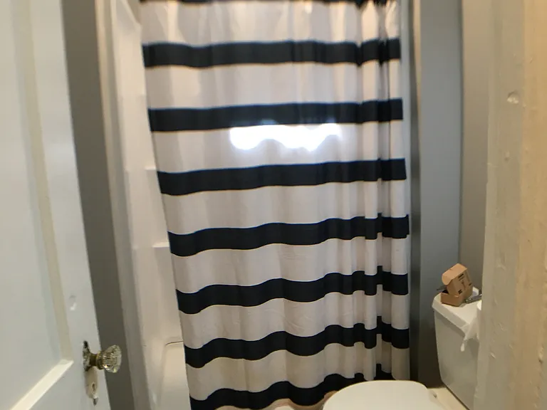 405 S 40th St #2R — Photo 14