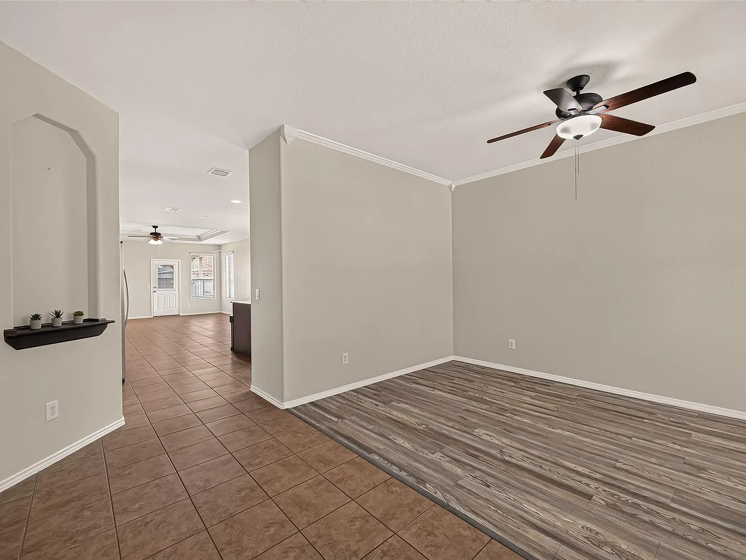 3 bed, 2.0 bath, 1780 sqft, $2,195 — Photo 3