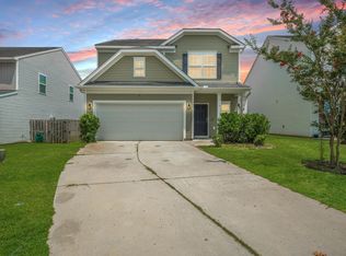 990 Augustine Ct, Summerville, SC 29483