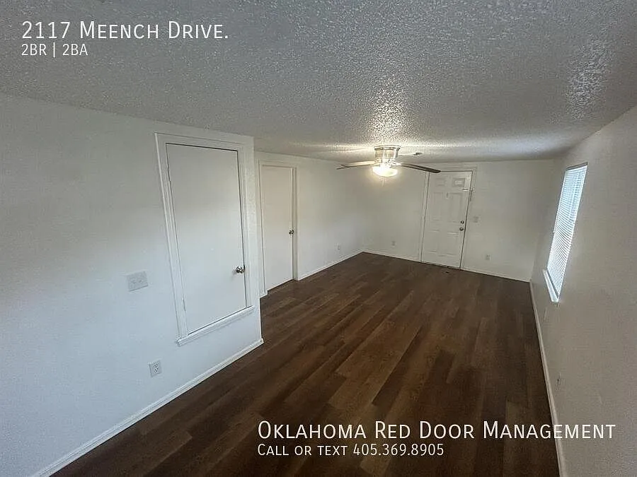 2 bed, 823 sqft, $1,275 — Photo 2