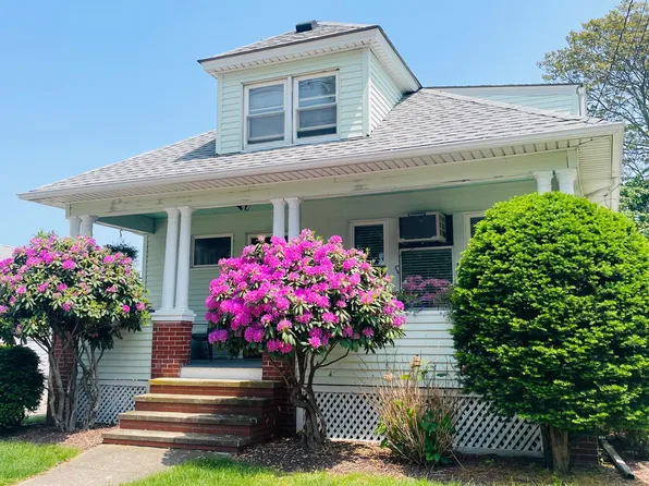 37 Enfield Ave Floor 2, Providence, RI 02908