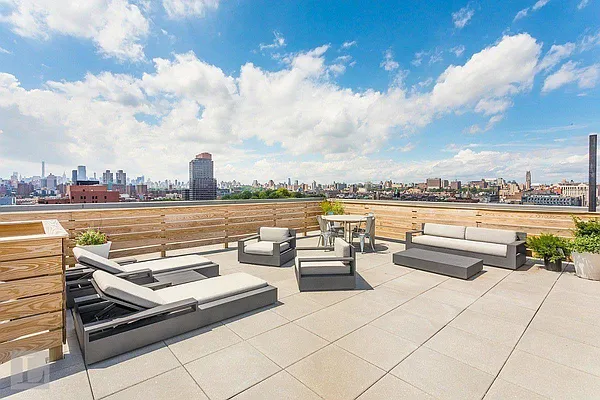 Rented by Living New York | media 36