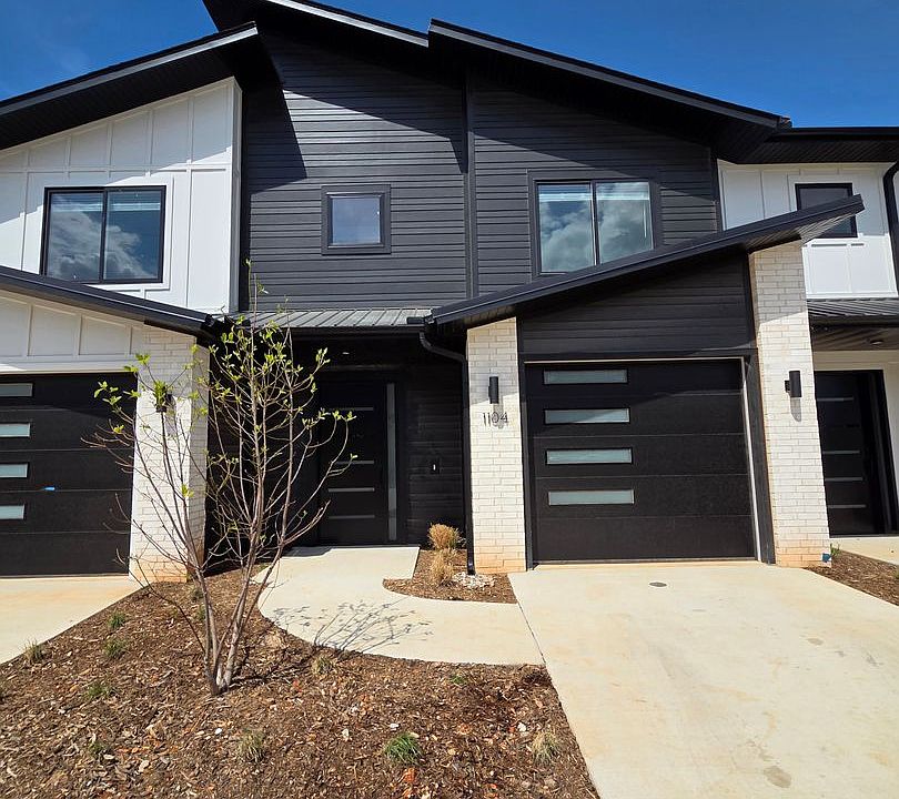 1st image of 1104 Emilia Ave
