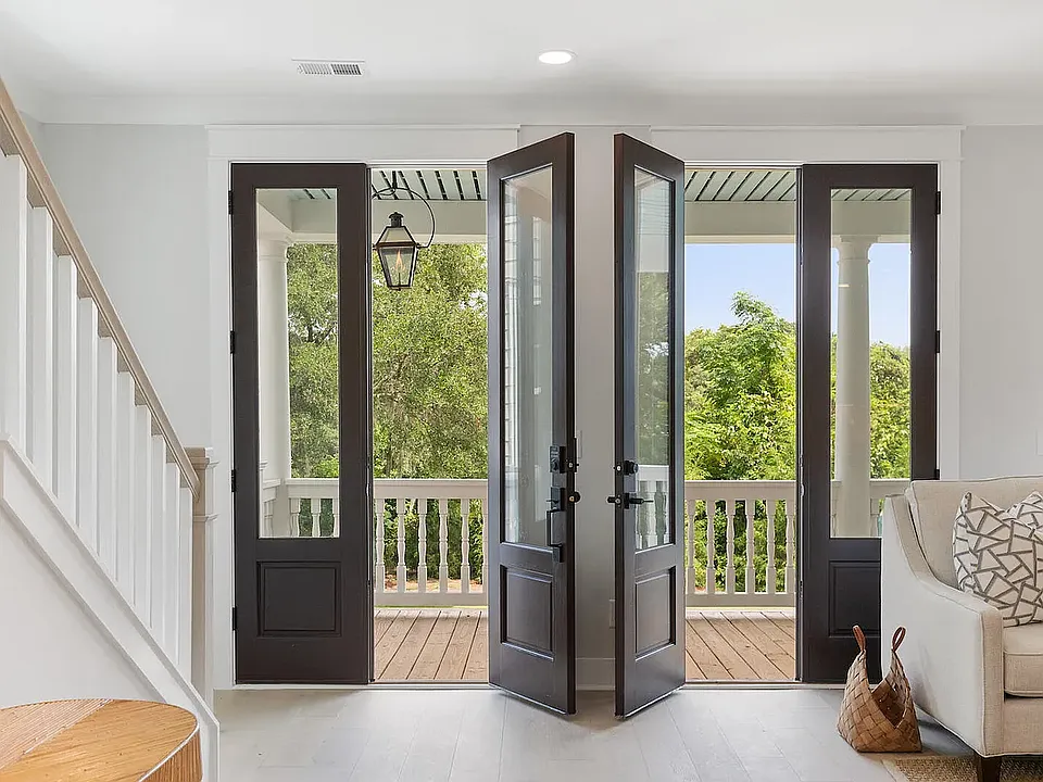 1005 Avenue Of Oaks