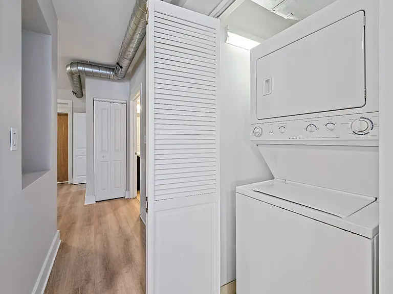 2510 N Willetts Ct #1N — Photo 13