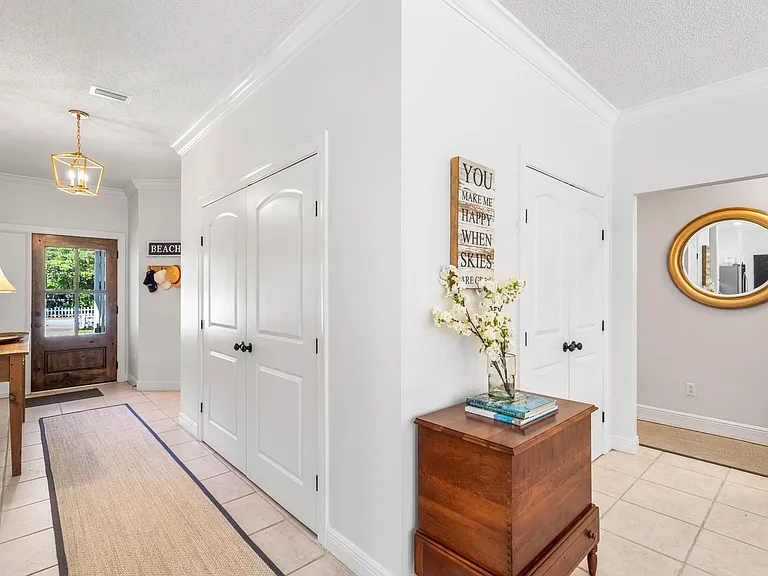 220 Seabreeze Cir — Photo 18