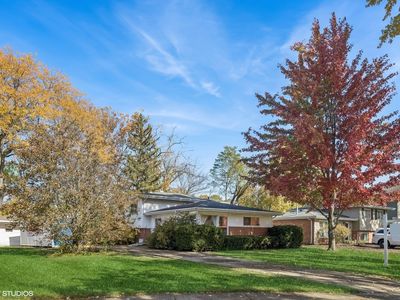 1521 Lakeside Dr, Wheaton, IL, 60187