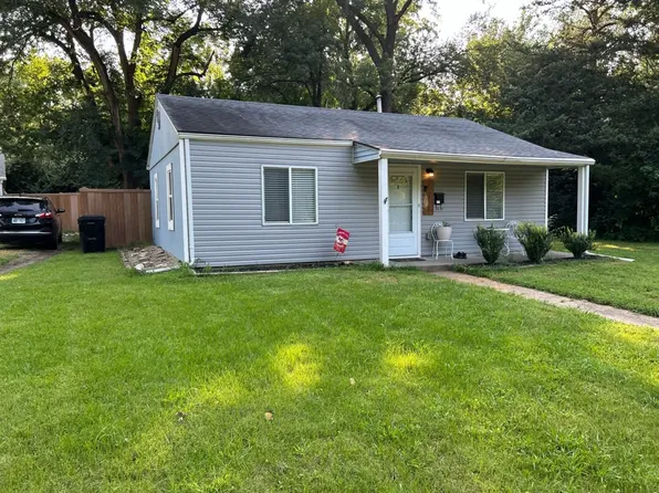 2413 SW Edgewater Ter, Topeka, KS 66614