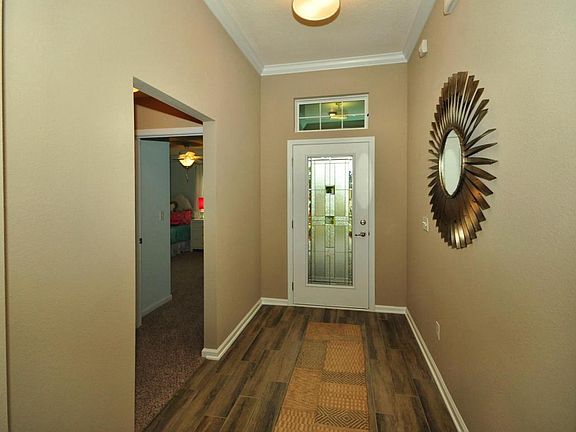 3rd image of 2721 Salt Lake Dr