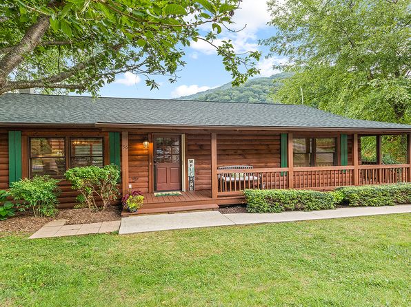 56 Elm Dr