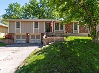 817 NE 81st St, Kansas City, MO 64118