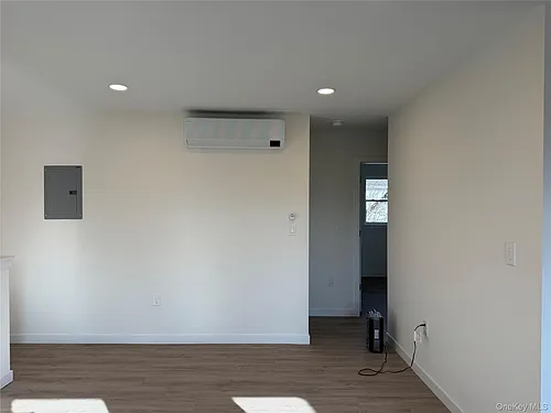 5 Colonial Dr #11 Photo 1
