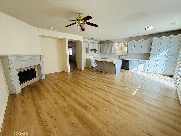 14607 Grouse Rd — Photo 2