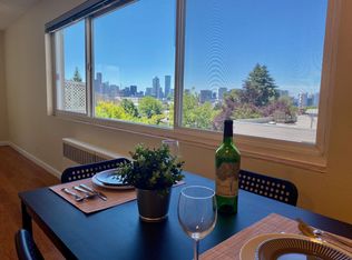 535 13th Ave E #303, Seattle, WA 98102