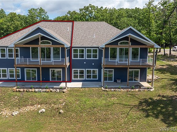 5th image of 370 Tuscany Dr