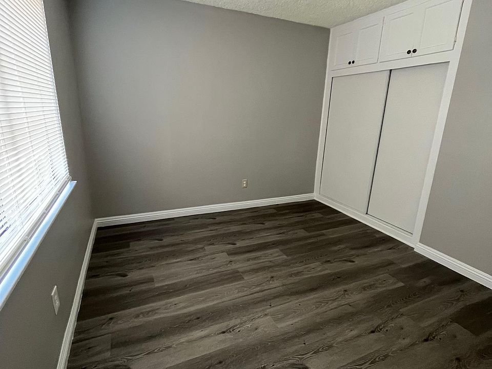 2nd image of 15250 Sunburst St #3