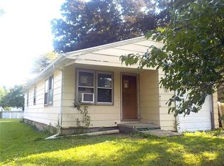 141 River Meadow Dr, Rochester, NY 14623