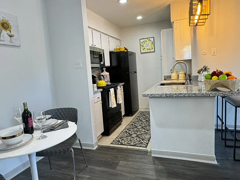 The Park @ Live Oak Apartments — Photo 26