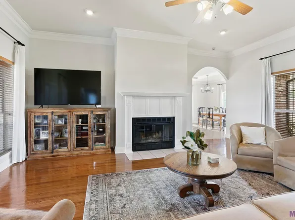 40231 Parker Rd, Prairieville, LA 70769