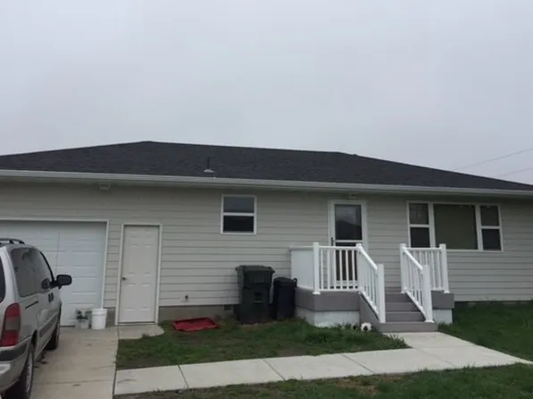 408 E 3rd St, Tilden, NE 68781