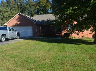 401 Timberlake Dr, Estill Springs, TN 37330
