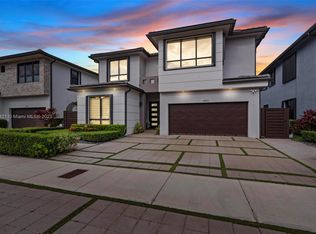 15933 SW 136th Way, Miami, FL 33196