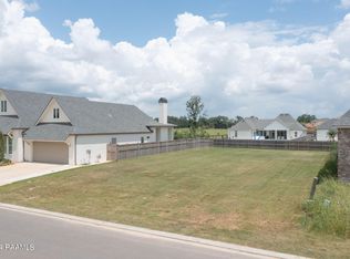 221 Gunter Grass Ct, Lafayette, LA 70508