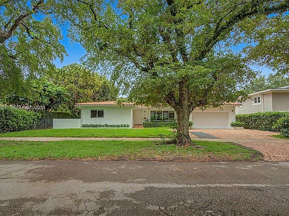 2nd image of 5510 Orduna Dr