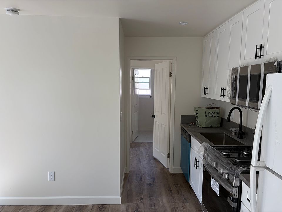1st image of 4134 La Salle Ave APT A