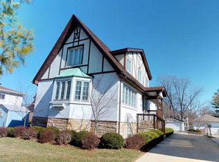 2843 Sycamore St, Des Plaines, IL
