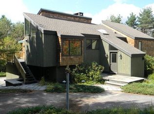 27 Cayuga Way, Lake Placid, NY 12946