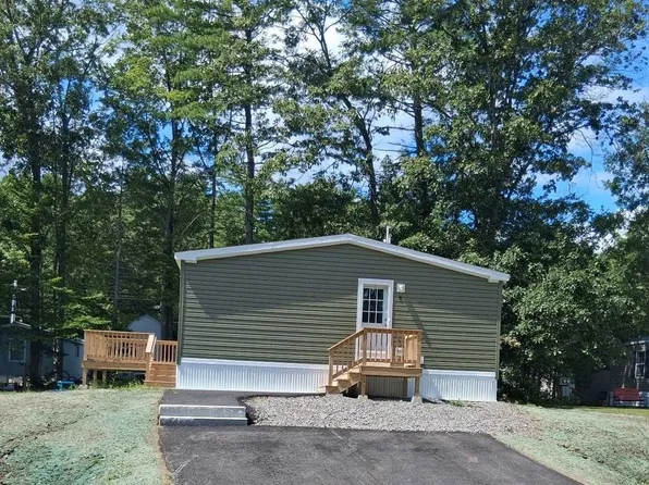 8 Pine Hill Road, Tilton, NH 03276