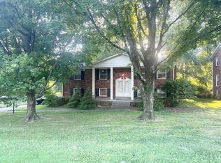 3408 Stony Brook Dr, Louisville, KY 40299