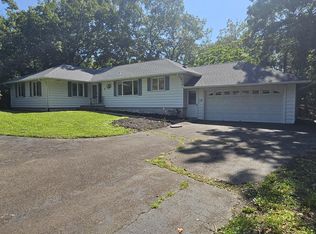 162 Short Beach Rd, East Haven, CT 06512