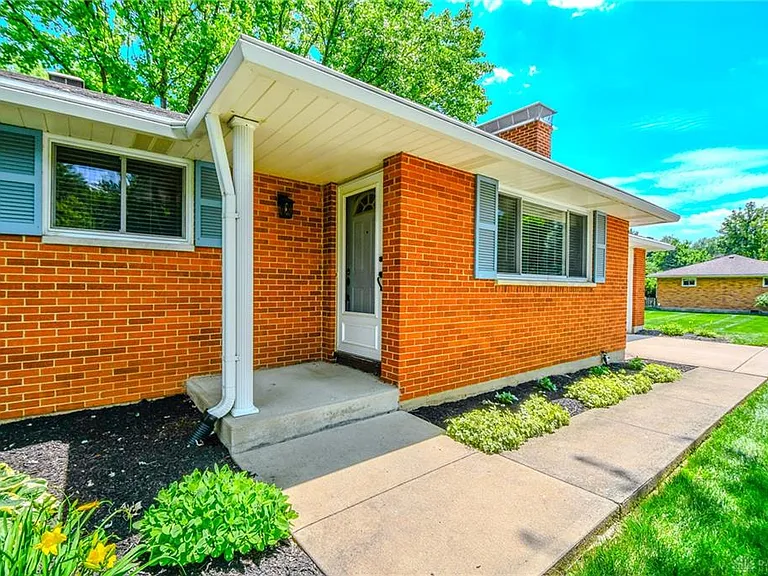 96 Pine Bluff Dr — Photo 4
