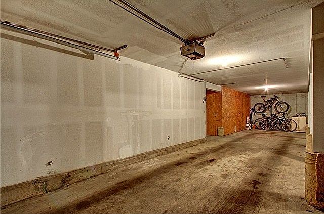 2 Car Garage