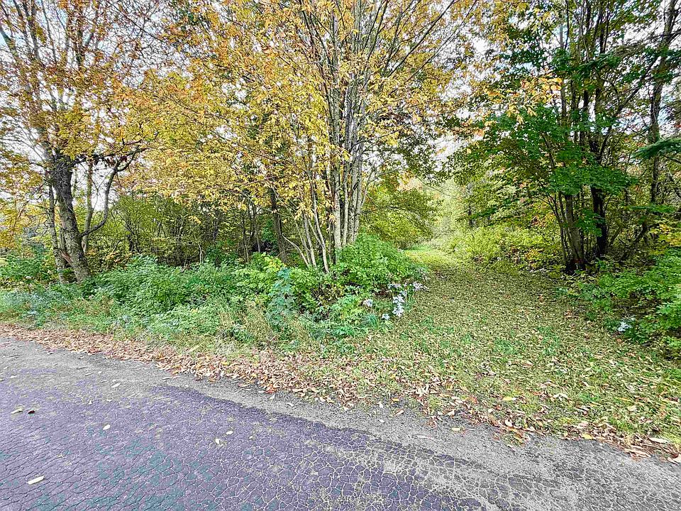 1st image of 272 Welch Rd