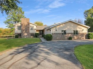 23027 Queens Rd, Parsons, KS 67357