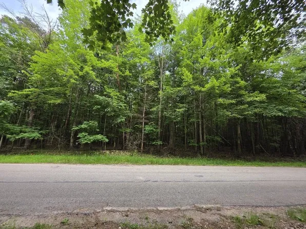 Spruce Dr #19, Wild Rose, WI 54984