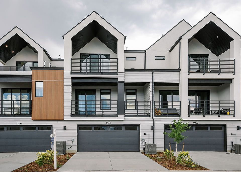 1st image of 2382 N Coyote Bend Way